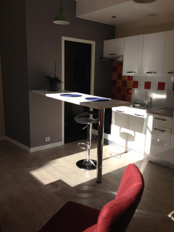 نيورْ Appartements D'Hotes Santa Giulia الغرفة الصورة